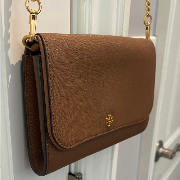 Tory Burch Tan Crossbody Bag with Gold Accents - Picture 3 of 8